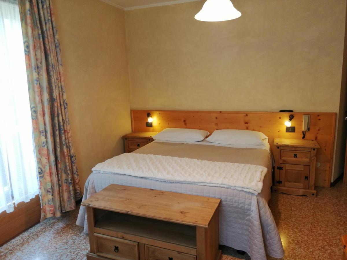 Hotel Zebrù Valfurva Buitenkant foto