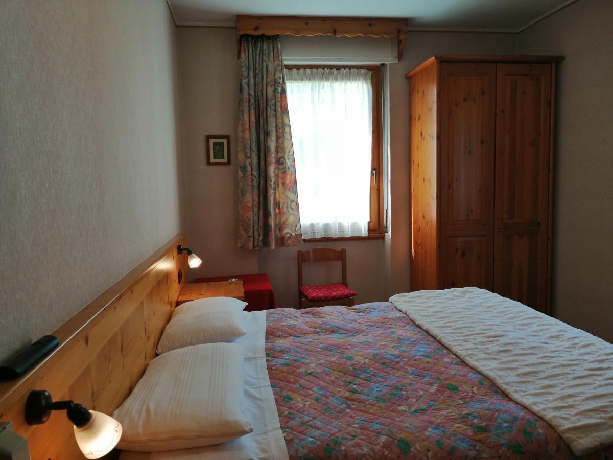 Hotel Zebrù Valfurva Buitenkant foto