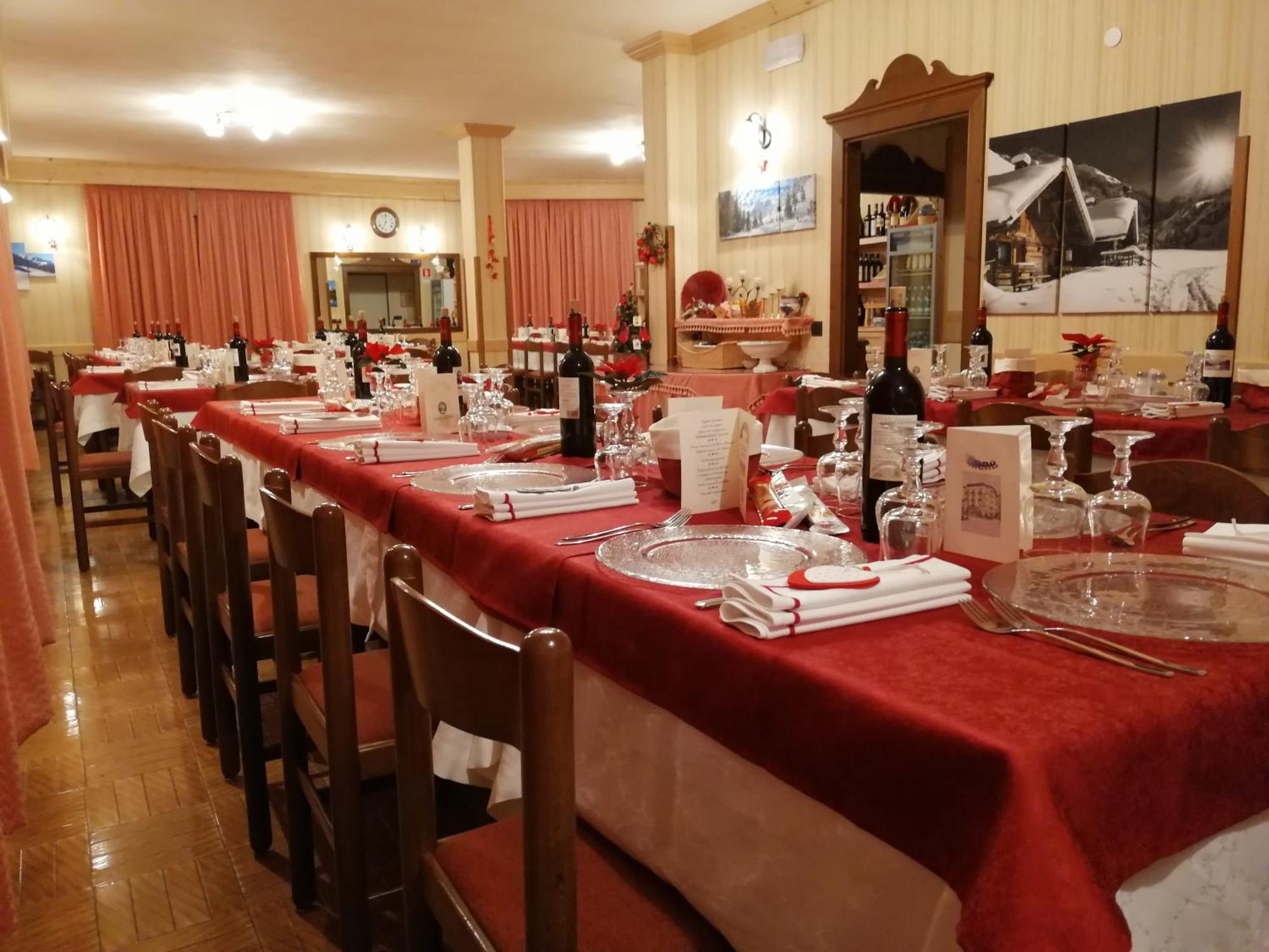 Hotel Zebrù Valfurva Buitenkant foto
