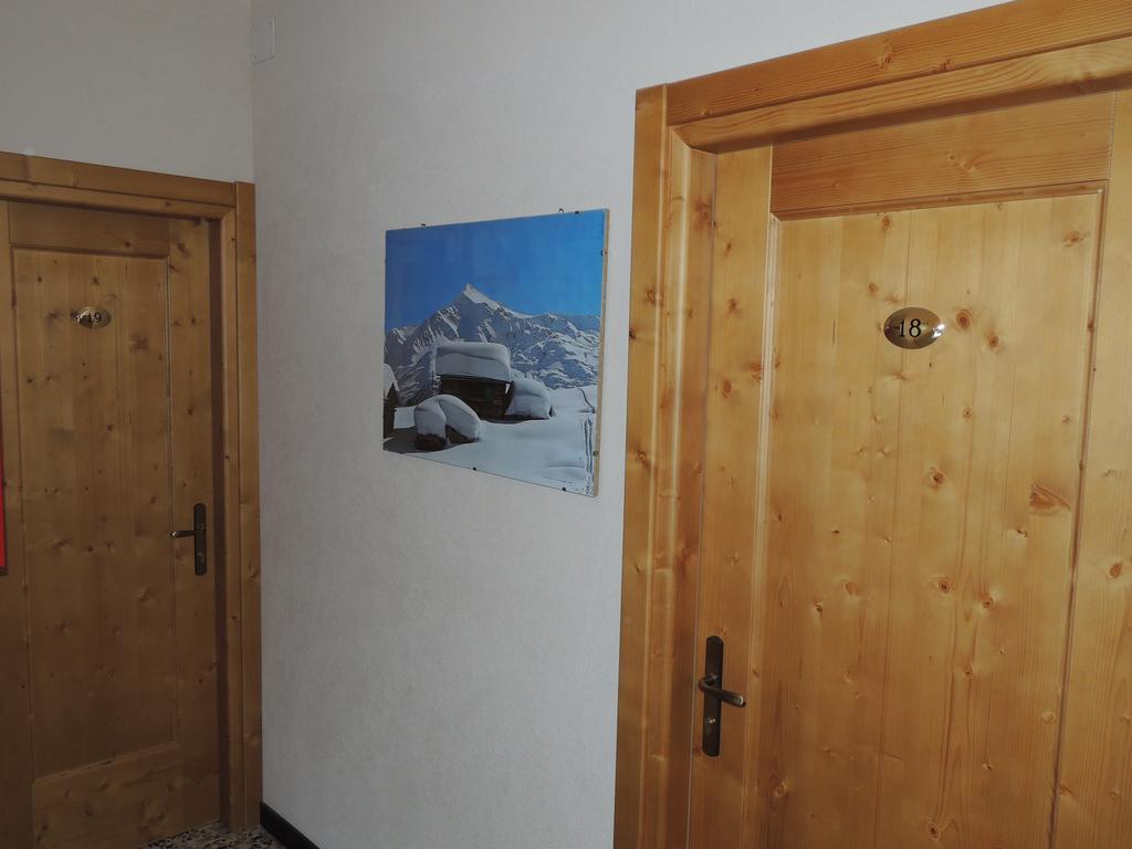 Hotel Zebrù Valfurva Buitenkant foto