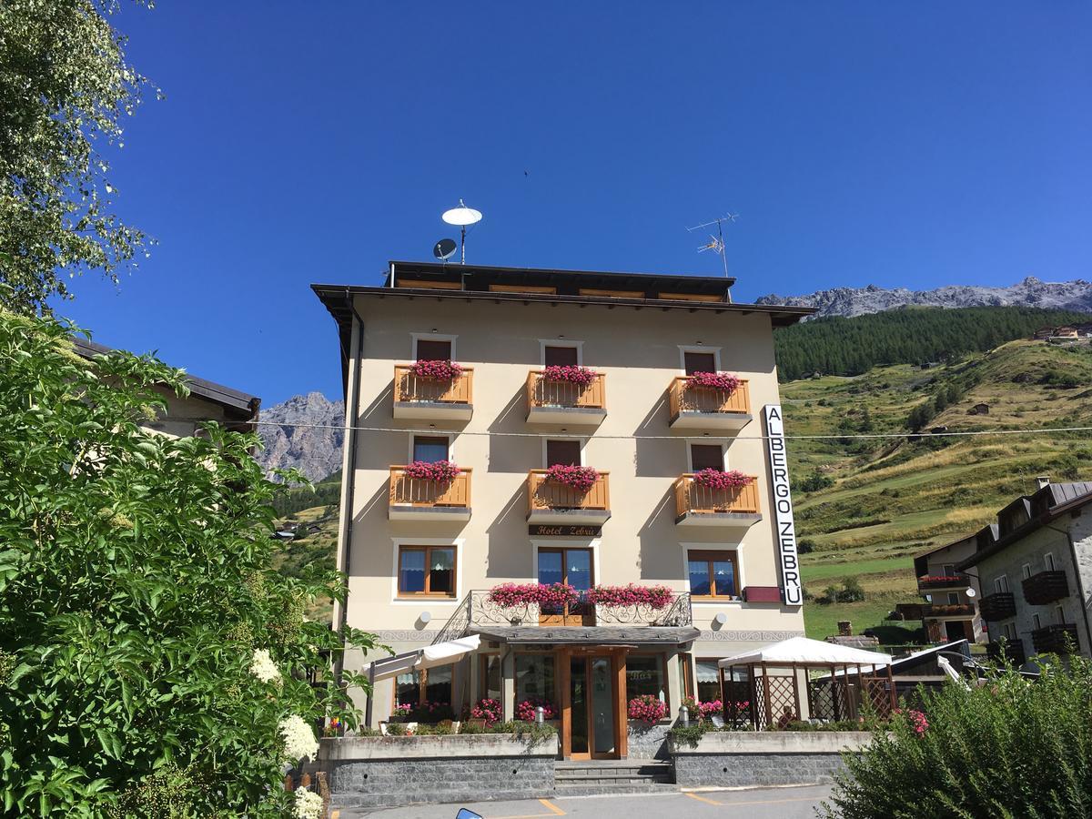 Hotel Zebrù Valfurva Buitenkant foto
